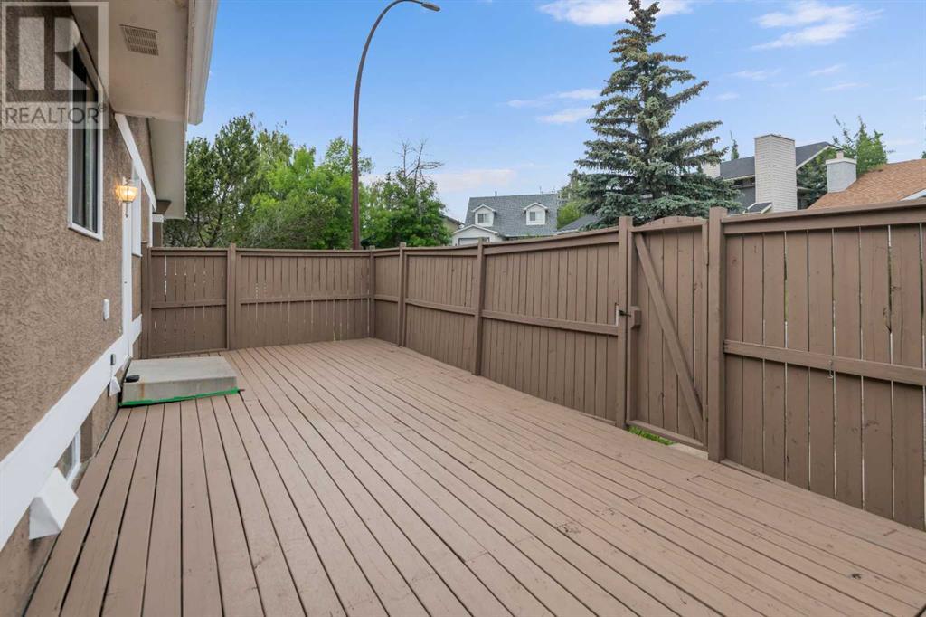 Single Family House Bungalow for Sale in  Woodglen Close SW Woodbine Calgary 