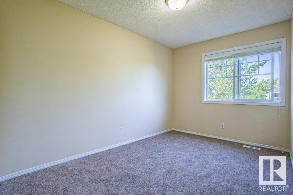 Photo 25 of 41 8304 11 Av Sw, Edmonton AB