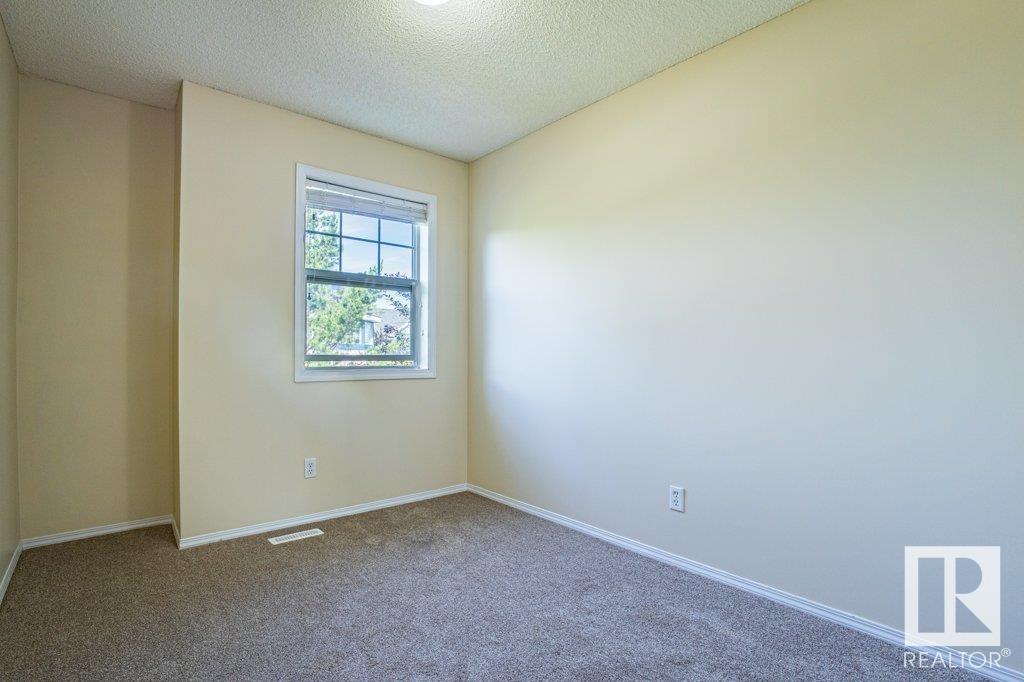 Photo 23 of 41 8304 11 Av Sw, Edmonton AB
