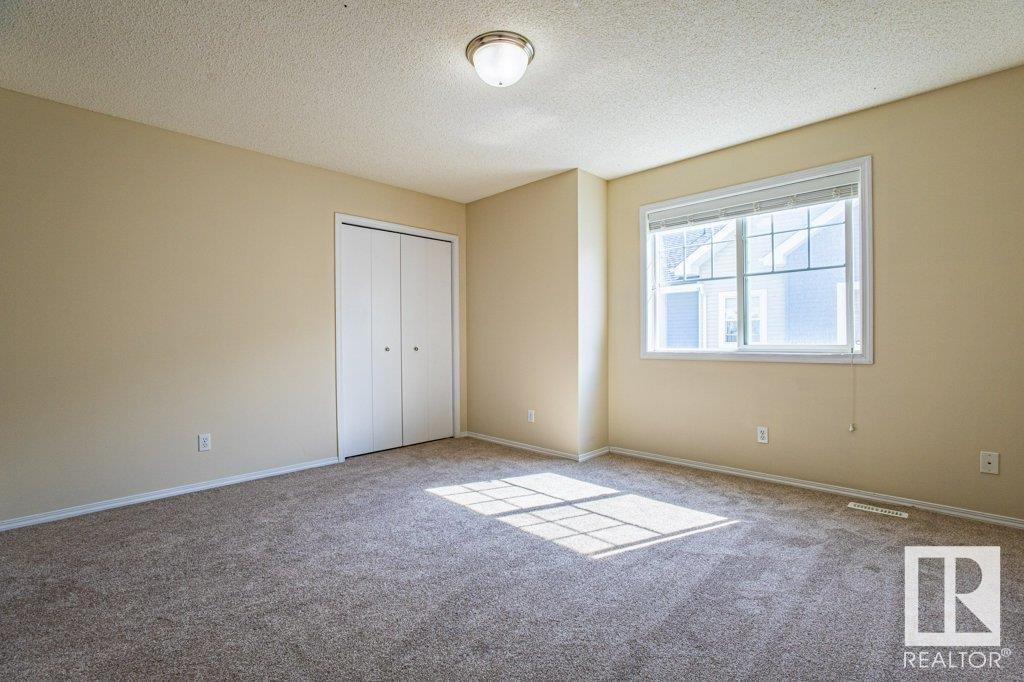 Photo 22 of 41 8304 11 Av Sw, Edmonton AB