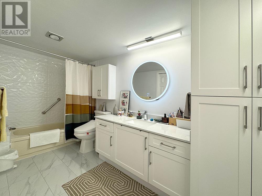 Photo 13 of 405 6611 Minoru Boulevard, Richmond BC