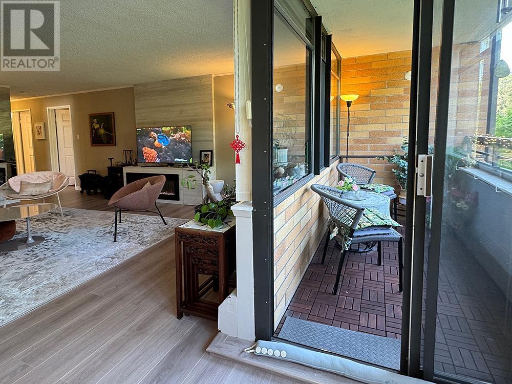 Photo 7 of 405 6611 Minoru Boulevard, Richmond BC