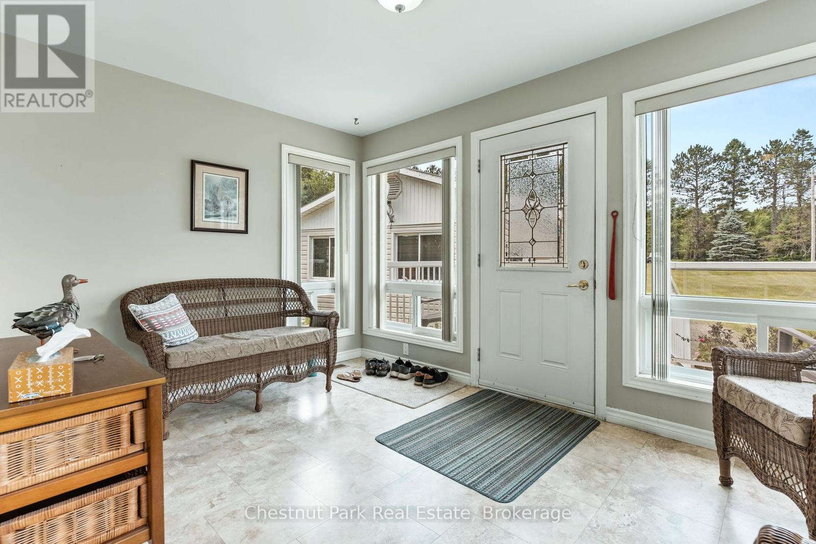 Photo 5 of 1054 Green Lake Road, Algonquin Highlands ON