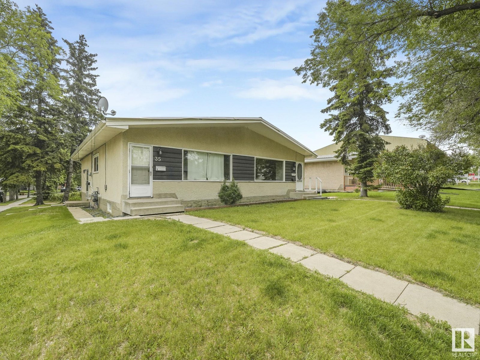 Photo 1 of 35 Grand Dr, Camrose AB