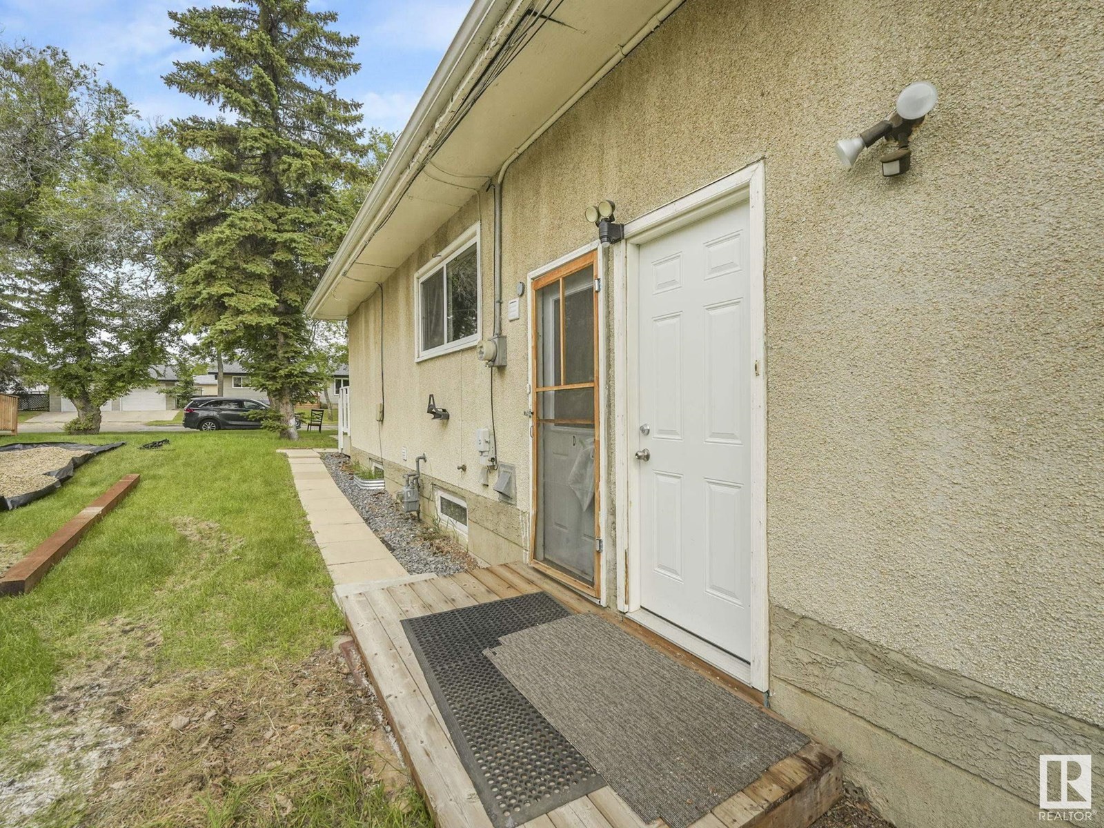 Photo 43 of 35 Grand Dr, Camrose AB