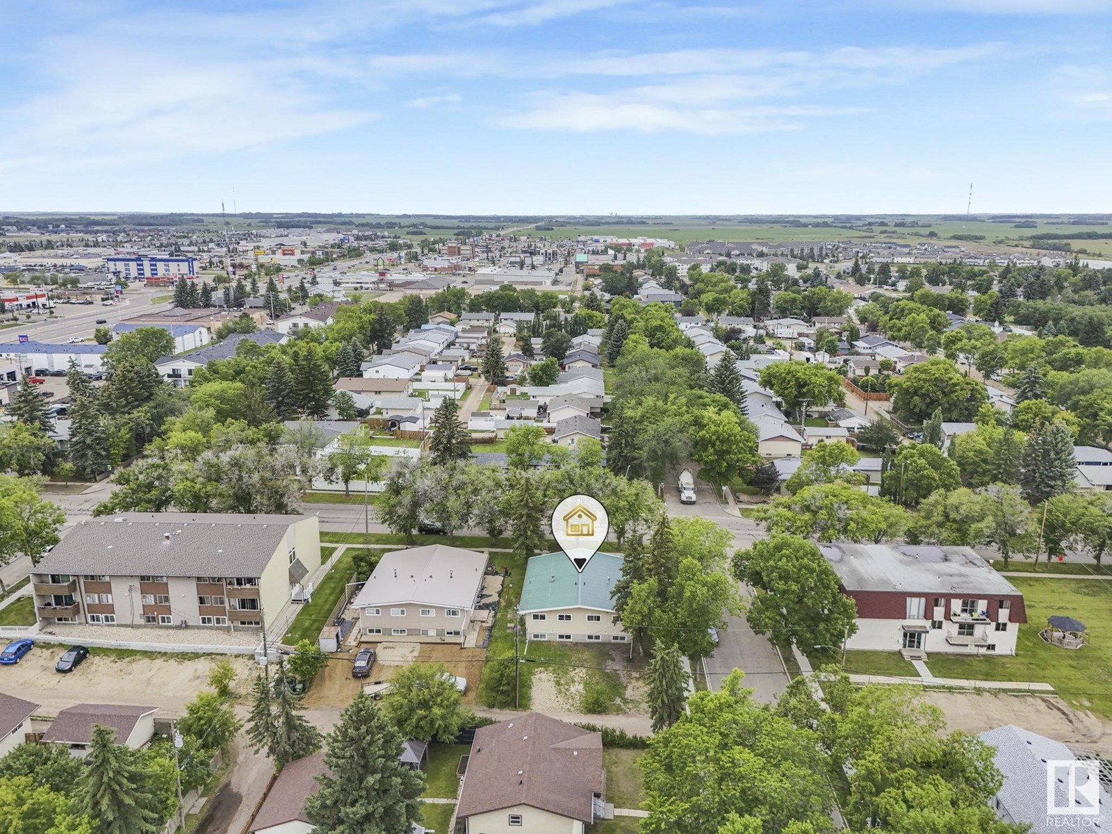 Photo 59 of 35 Grand Dr, Camrose AB