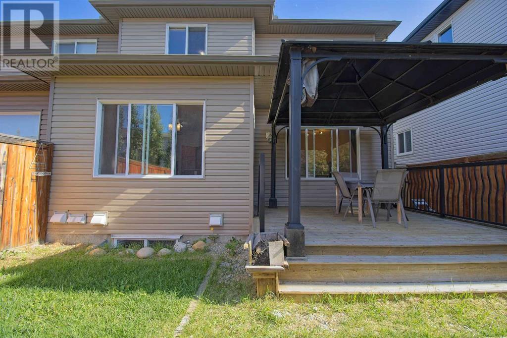 Single Family House for Sale in  Bridlerange Place SW Bridlewood Calgary 