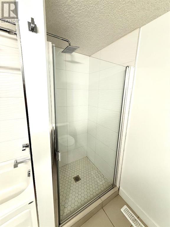 Photo 12 of 607 609 611 613 3 Avenue Ne, Calgary AB