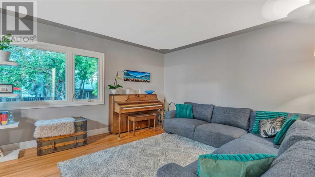 Single Family House Bungalow for Sale in   Avenue SW Wildwood Calgary 