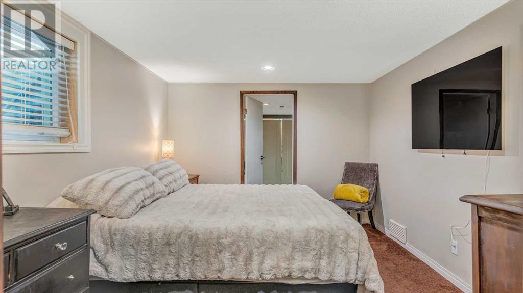 Single Family House Bungalow for Sale in   Avenue SW Wildwood Calgary 