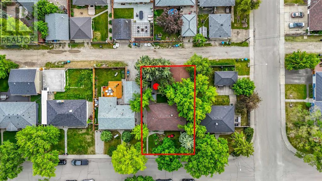 Single Family House Bungalow for Sale in   Avenue SW Wildwood Calgary 