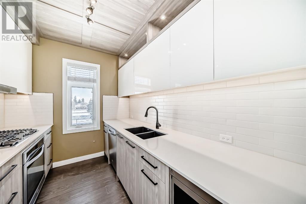 Single Family House for Sale in    Avenue SW Shaganappi Calgary 