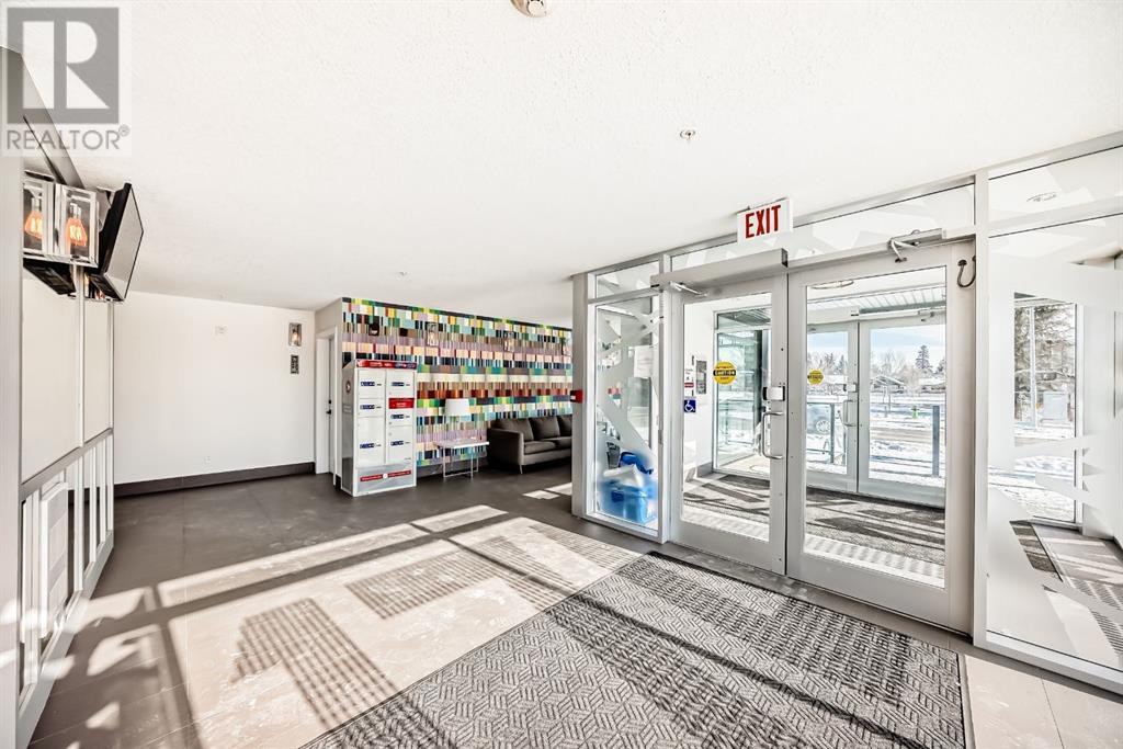 Single Family House for Sale in    Avenue SW Shaganappi Calgary 