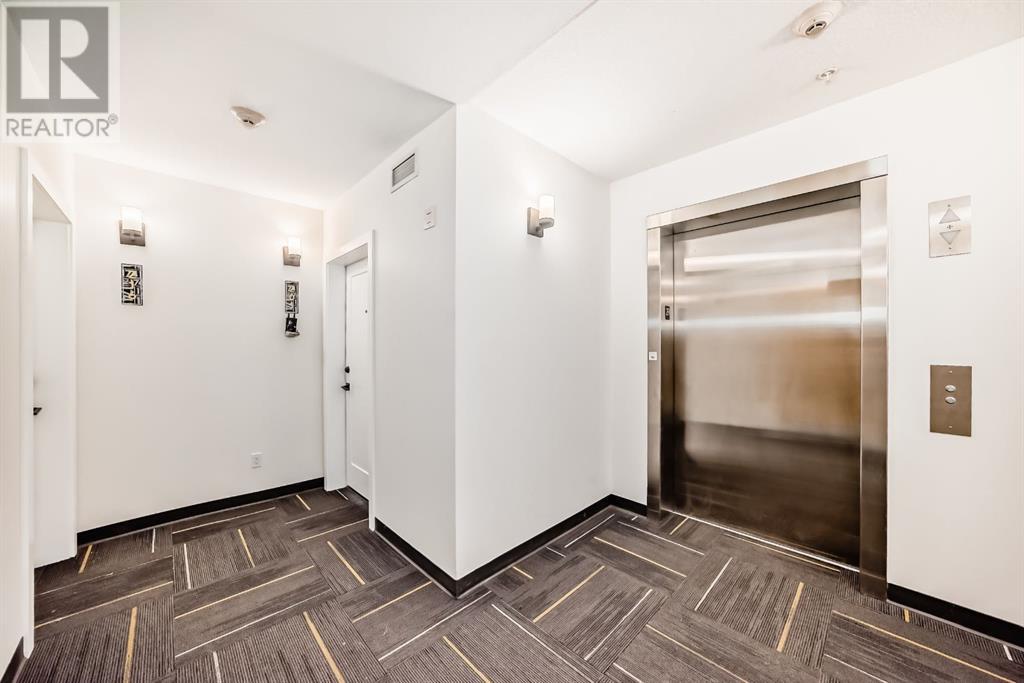 Single Family House for Sale in    Avenue SW Shaganappi Calgary 