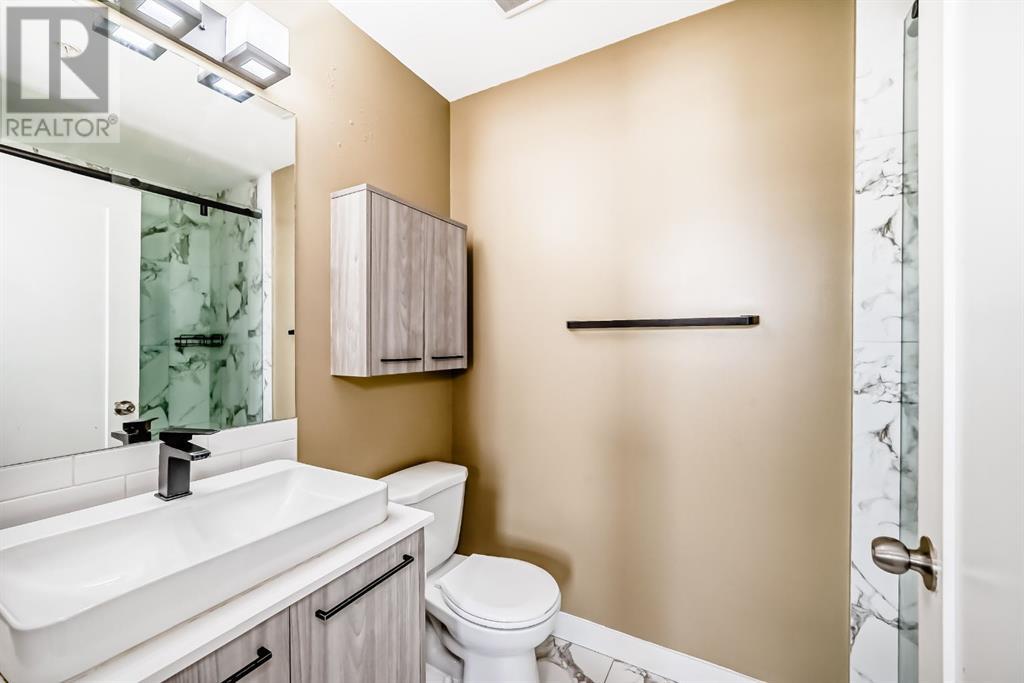 Single Family House for Sale in    Avenue SW Shaganappi Calgary 