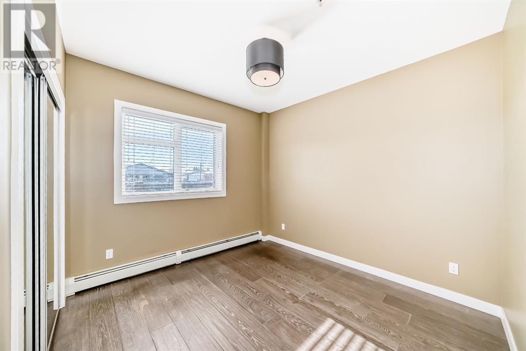 Single Family House for Sale in    Avenue SW Shaganappi Calgary 