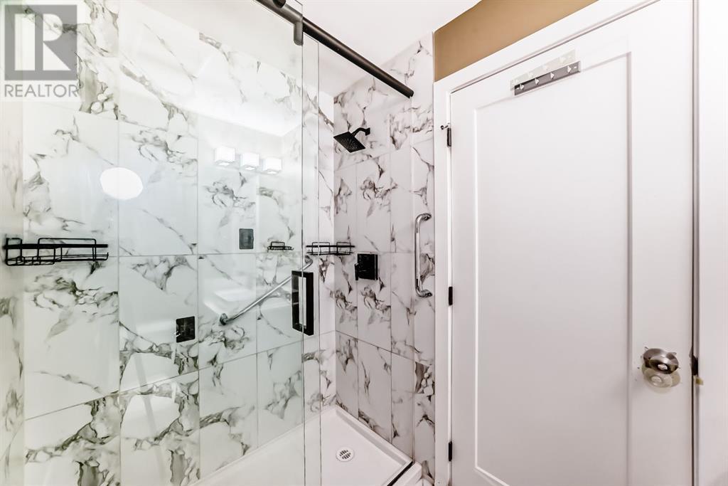 Single Family House for Sale in    Avenue SW Shaganappi Calgary 