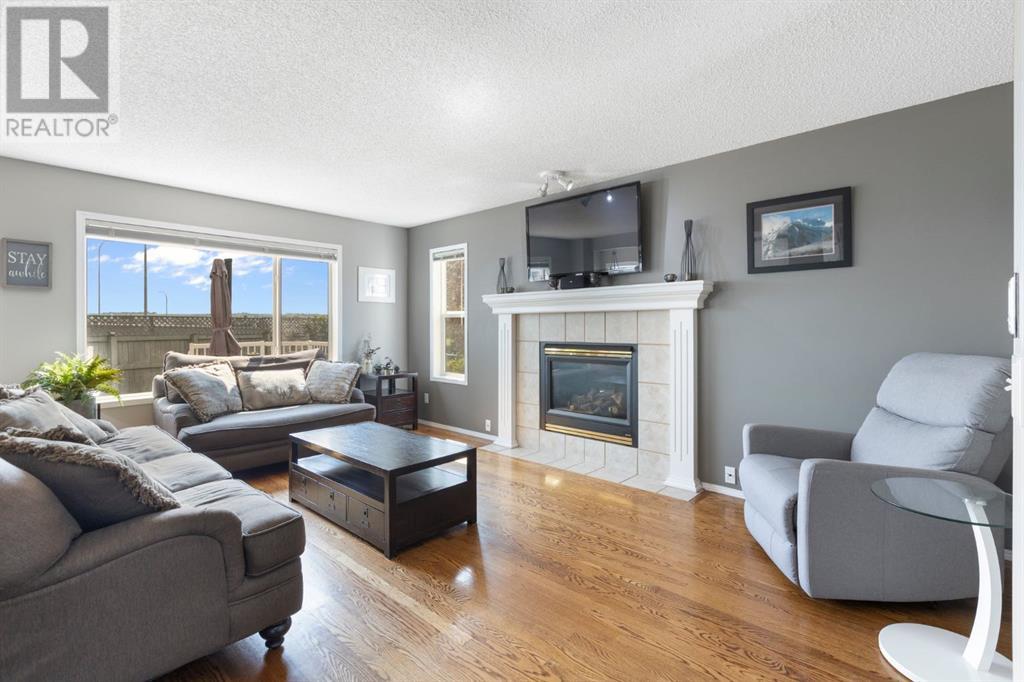 Single Family House for Sale in  Somerglen Close SW Somerset Calgary 