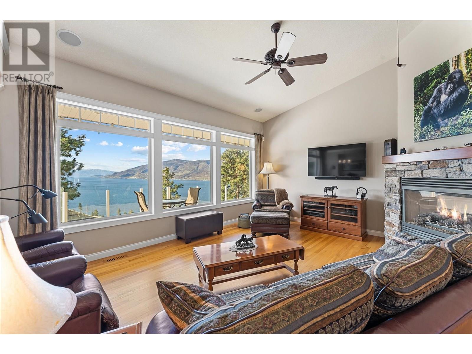 10726 Nighthawk Road Unit# 30, Lake Country