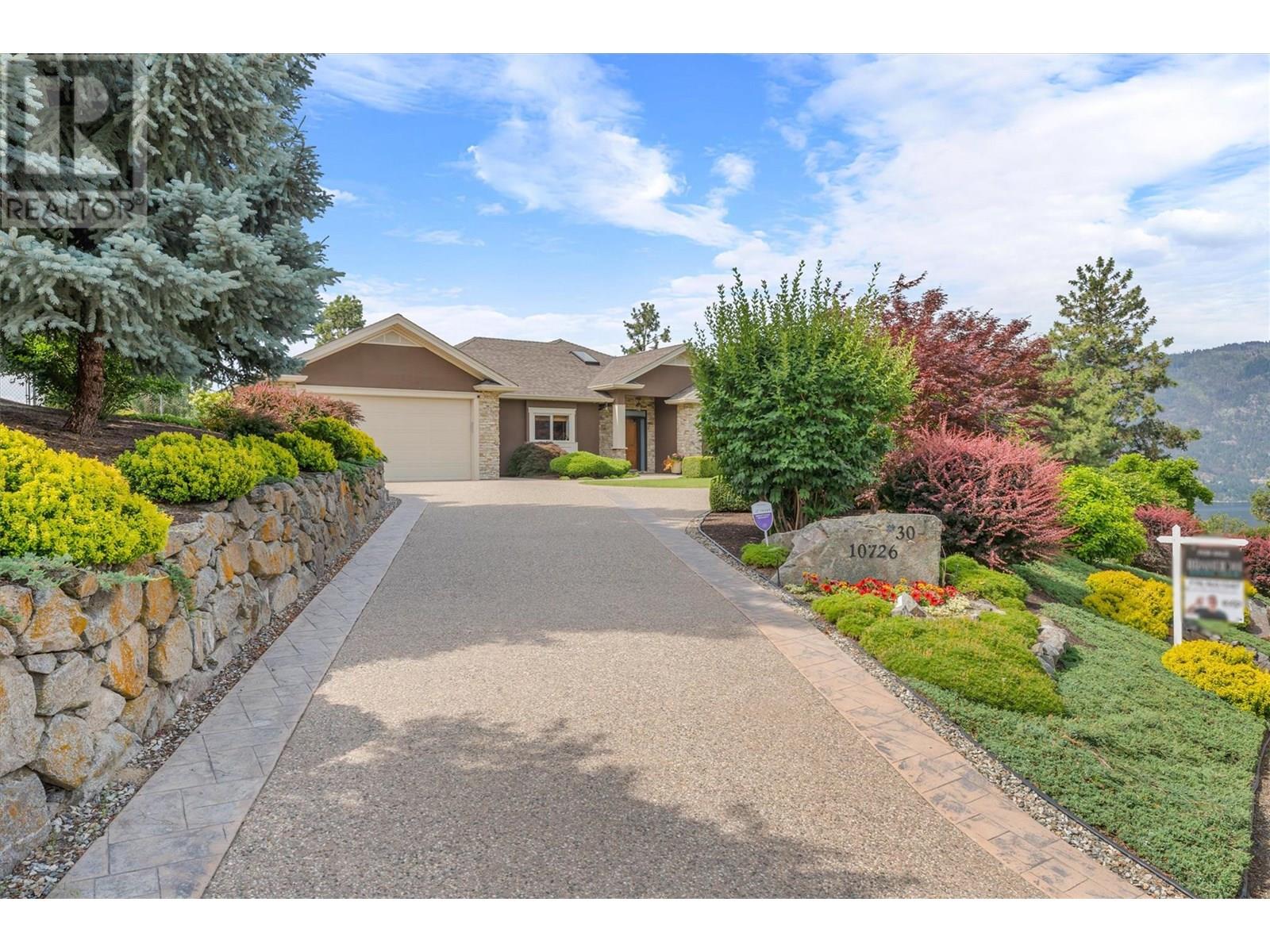 10726 Nighthawk Road Unit# 30, Lake Country
