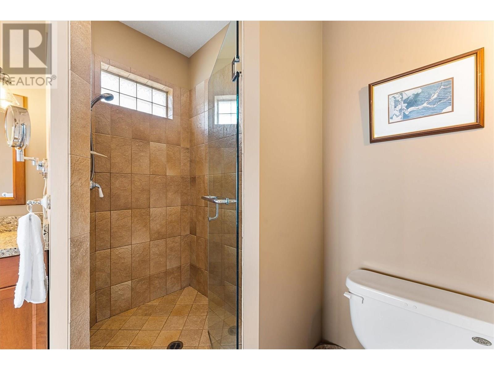 10726 Nighthawk Road Unit# 30, Lake Country