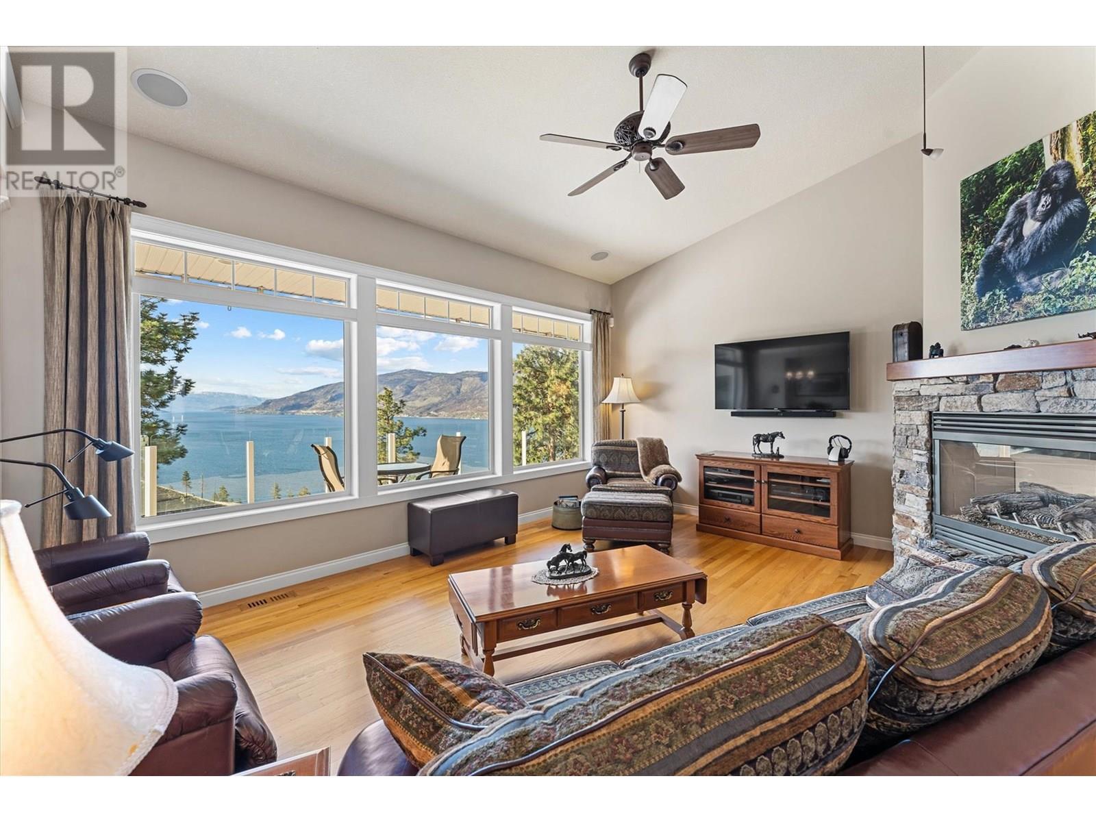 10726 Nighthawk Road Unit# 30, Lake Country