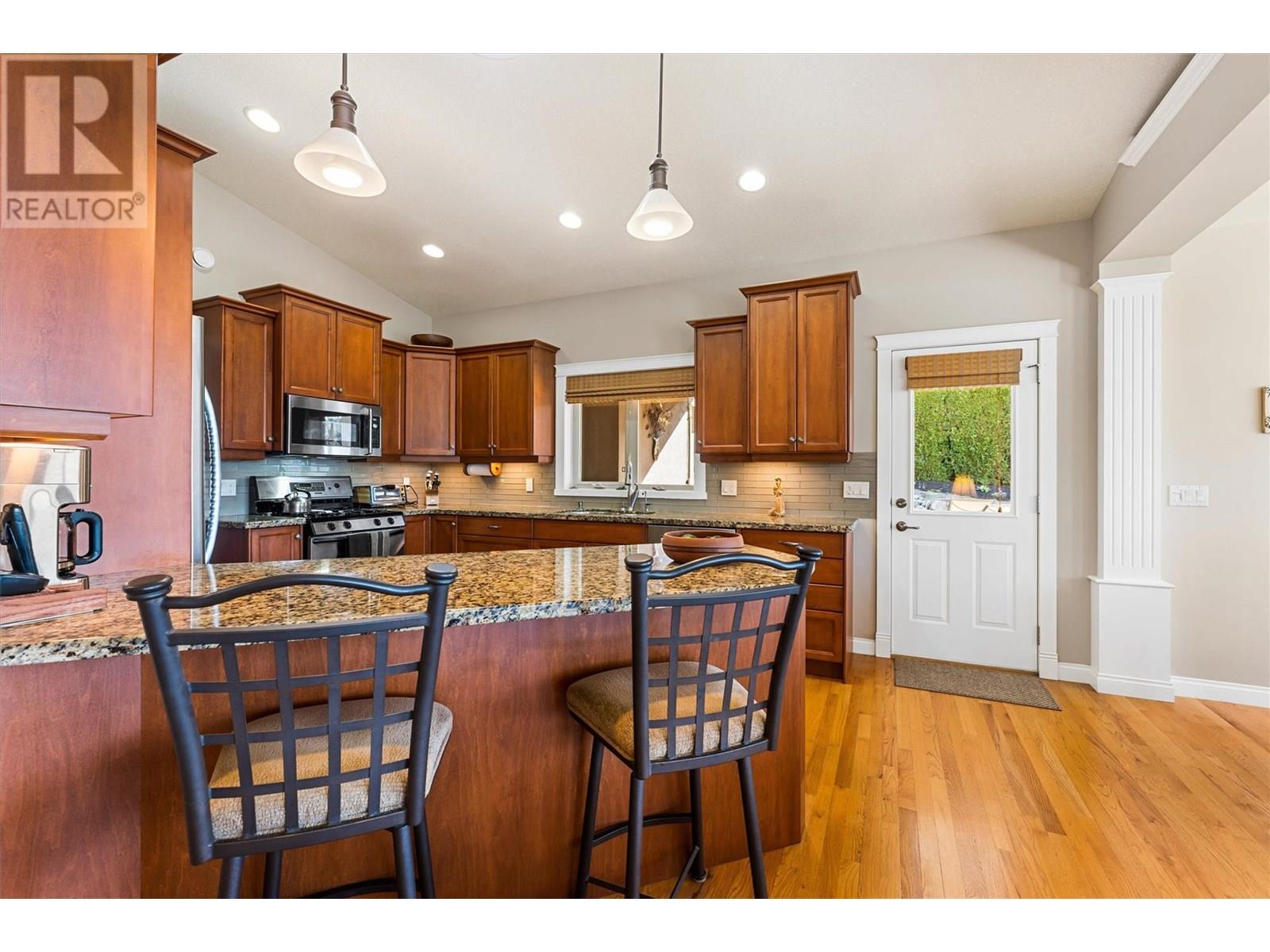 10726 Nighthawk Road Unit# 30, Lake Country