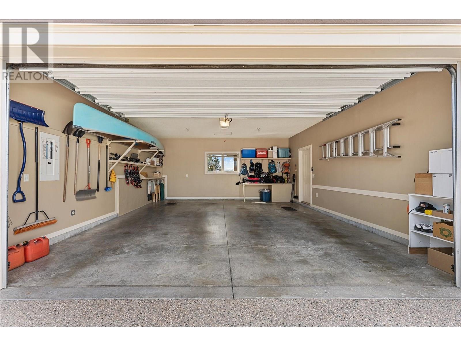 10726 Nighthawk Road Unit# 30, Lake Country
