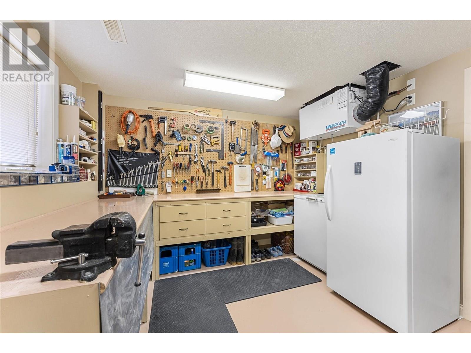 10726 Nighthawk Road Unit# 30, Lake Country