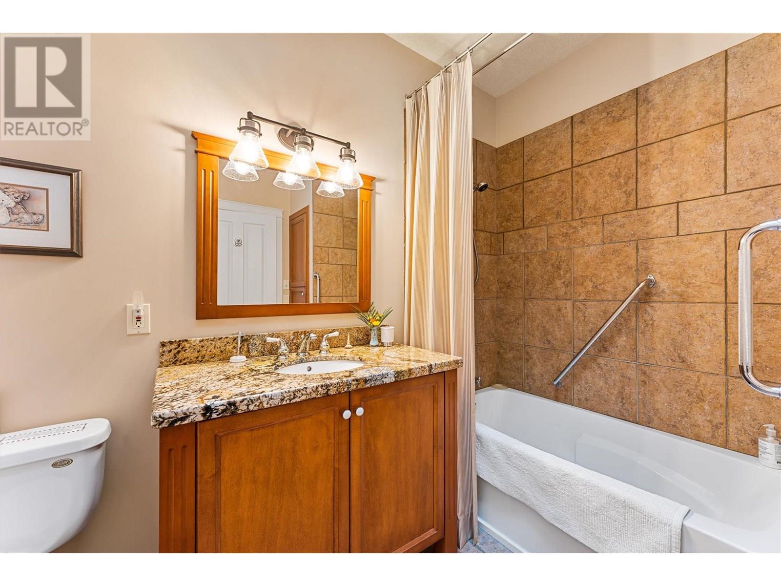 10726 Nighthawk Road Unit# 30, Lake Country
