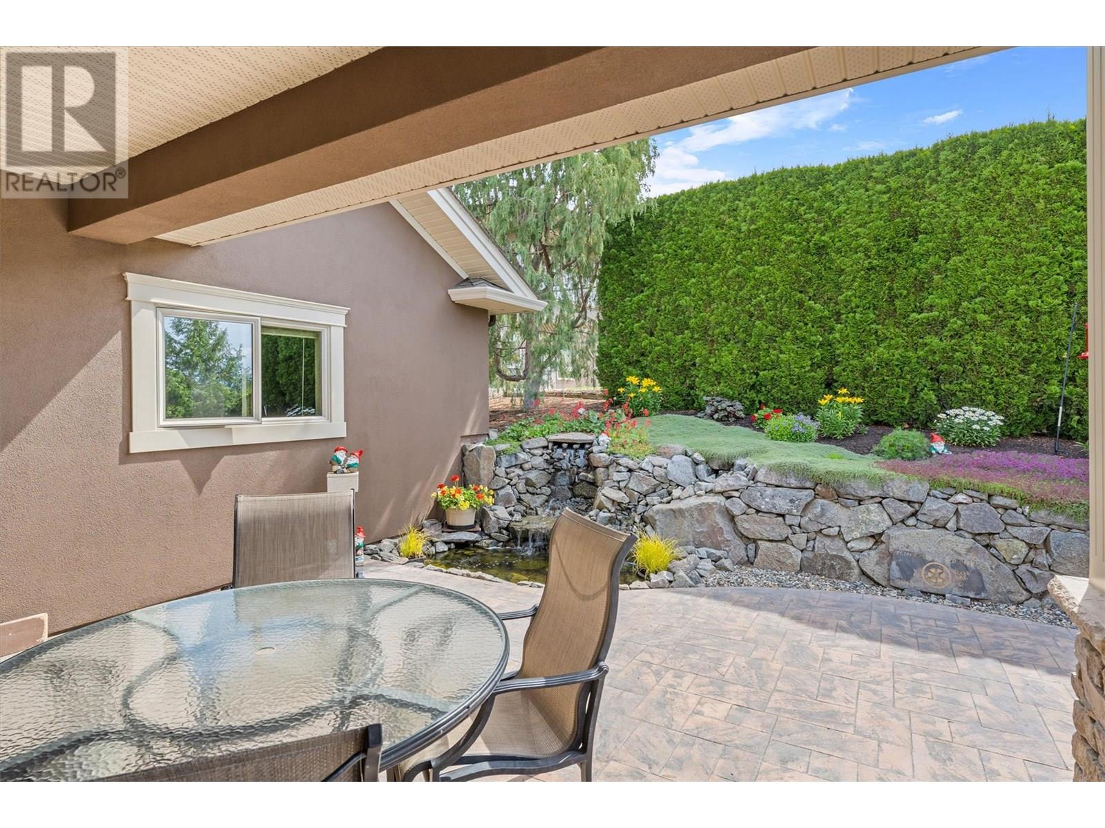 10726 Nighthawk Road Unit# 30, Lake Country