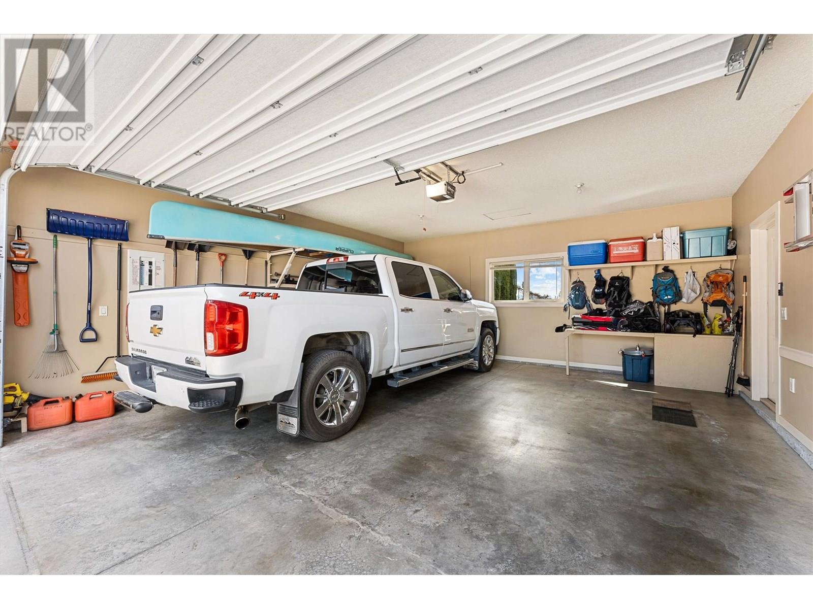 10726 Nighthawk Road Unit# 30, Lake Country