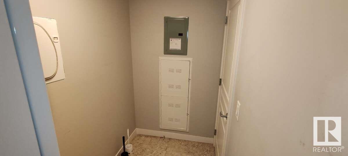 #302 3670 139 AV NW - 8