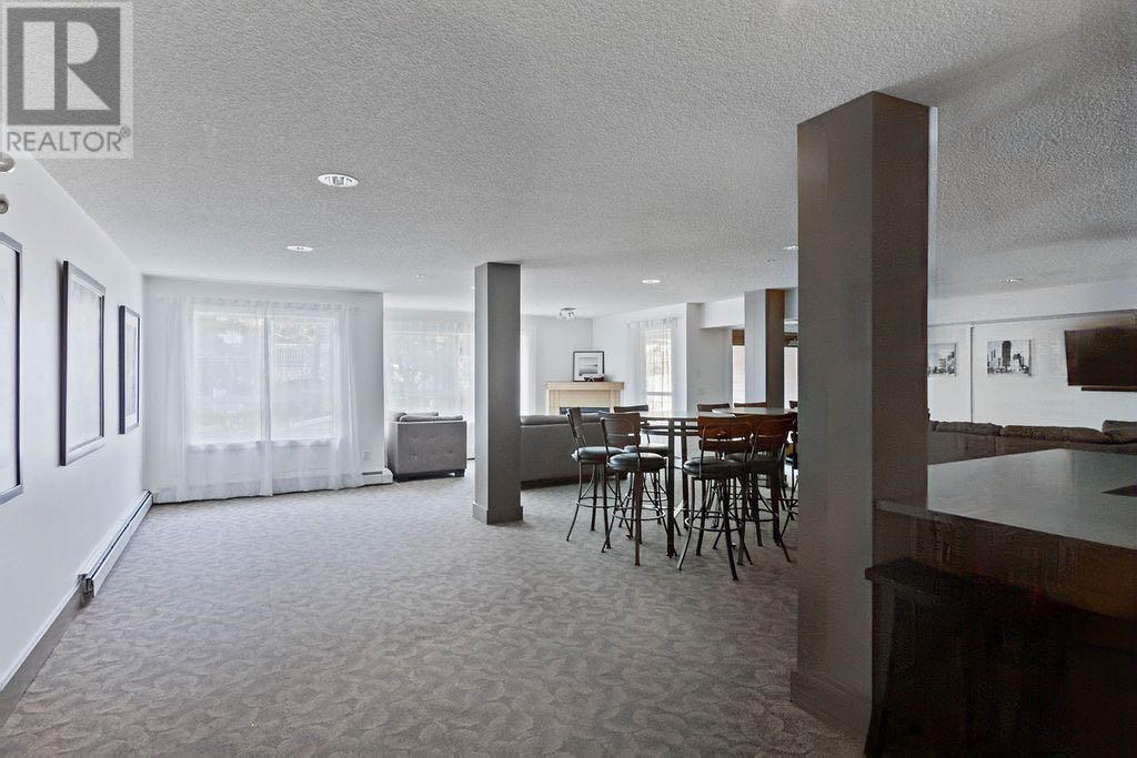 Single Family House for Sale in   Richard Place SW Lincoln Park Calgary 