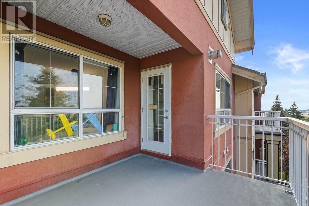 Single Family House for Sale in   Richard Place SW Lincoln Park Calgary 
