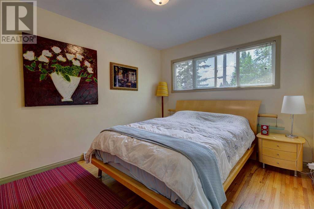 Single Family House 4 Level for Sale in  Wildwood Drive SW Wildwood Calgary 