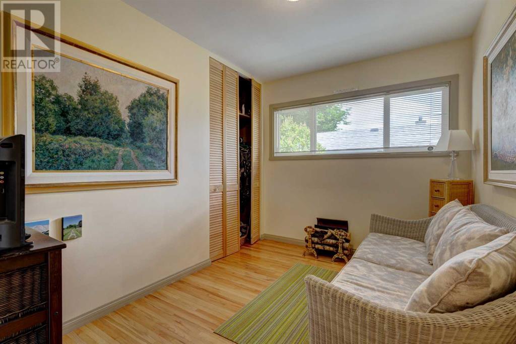 Single Family House 4 Level for Sale in  Wildwood Drive SW Wildwood Calgary 