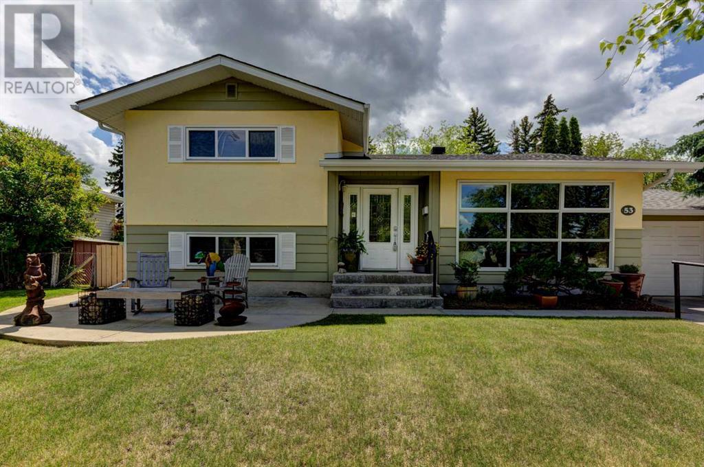 Single Family House 4 Level for Sale in  Wildwood Drive SW Wildwood Calgary 