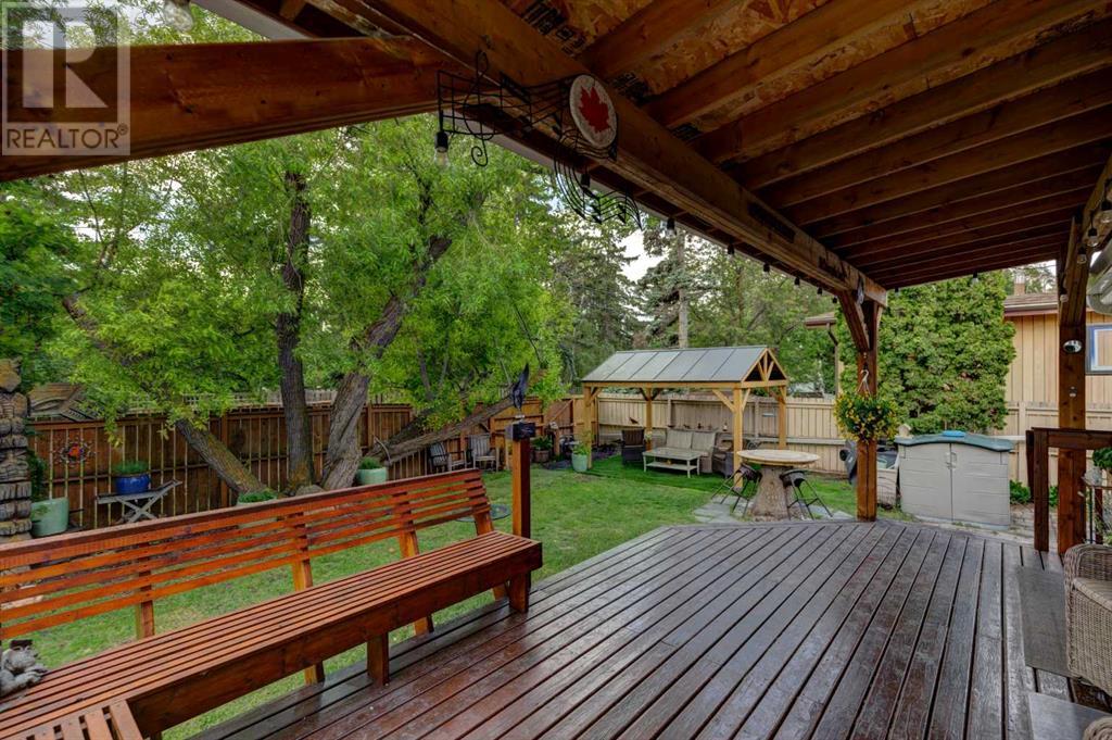 Single Family House 4 Level for Sale in  Wildwood Drive SW Wildwood Calgary 