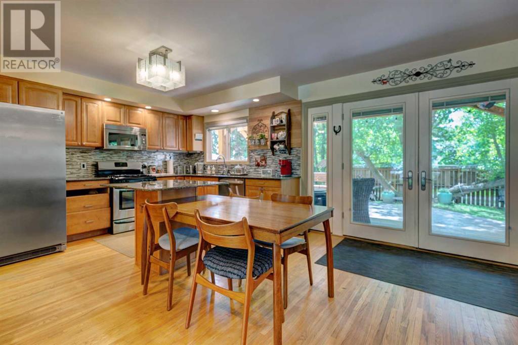 Single Family House 4 Level for Sale in  Wildwood Drive SW Wildwood Calgary 