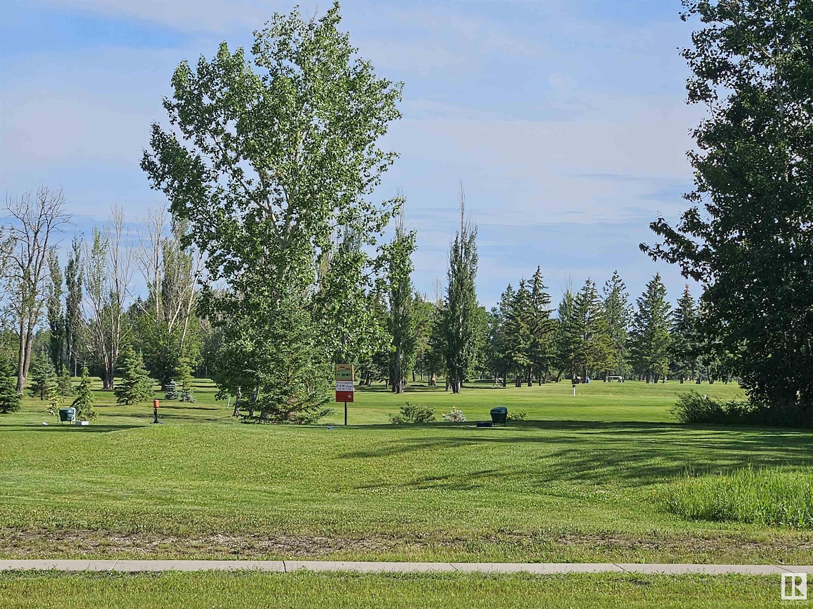 Photo 4 of 4928 54 Av, Redwater AB