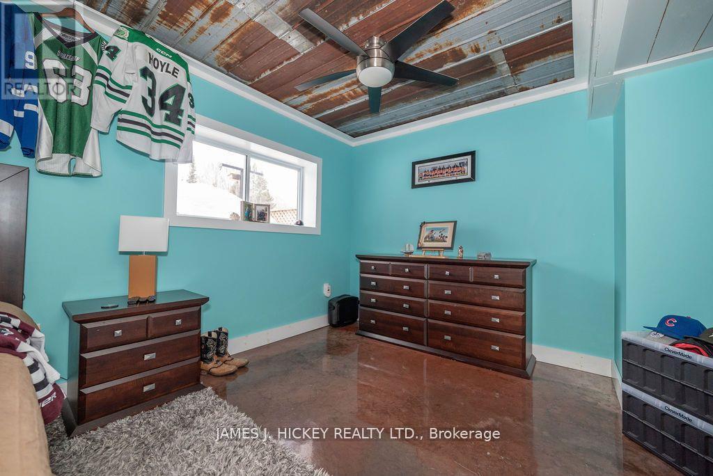 44A MAIN STREET - 27