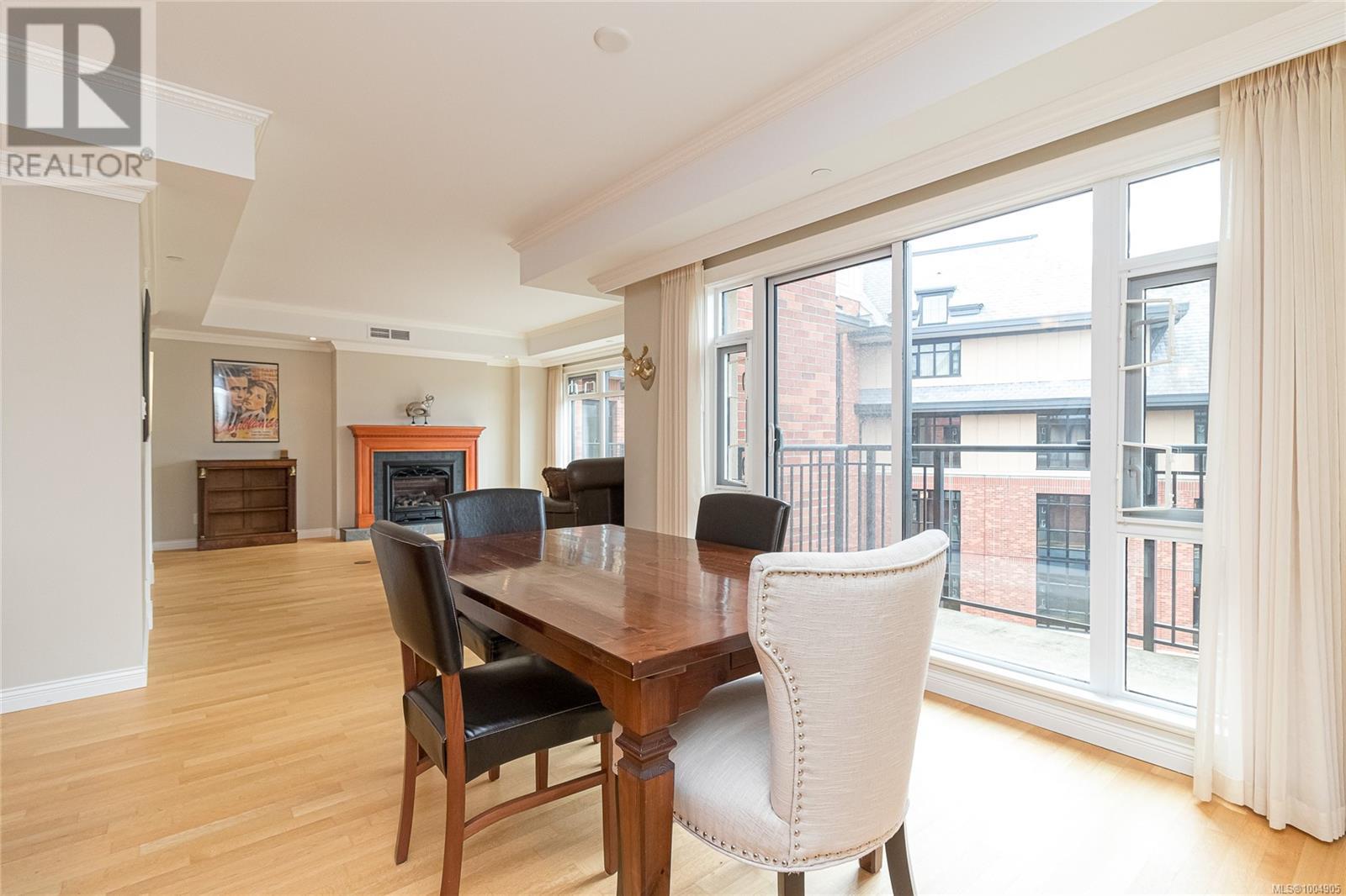 401 1175 Beach Drive, Oak Bay