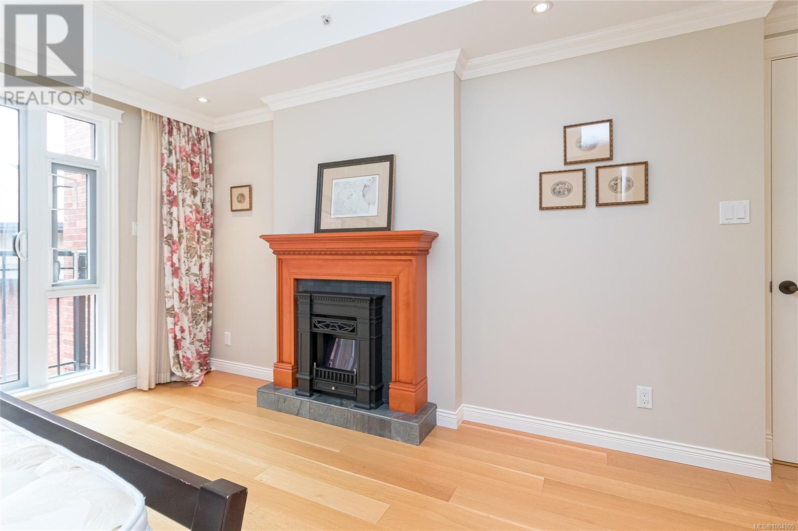 401 1175 Beach Drive, Oak Bay