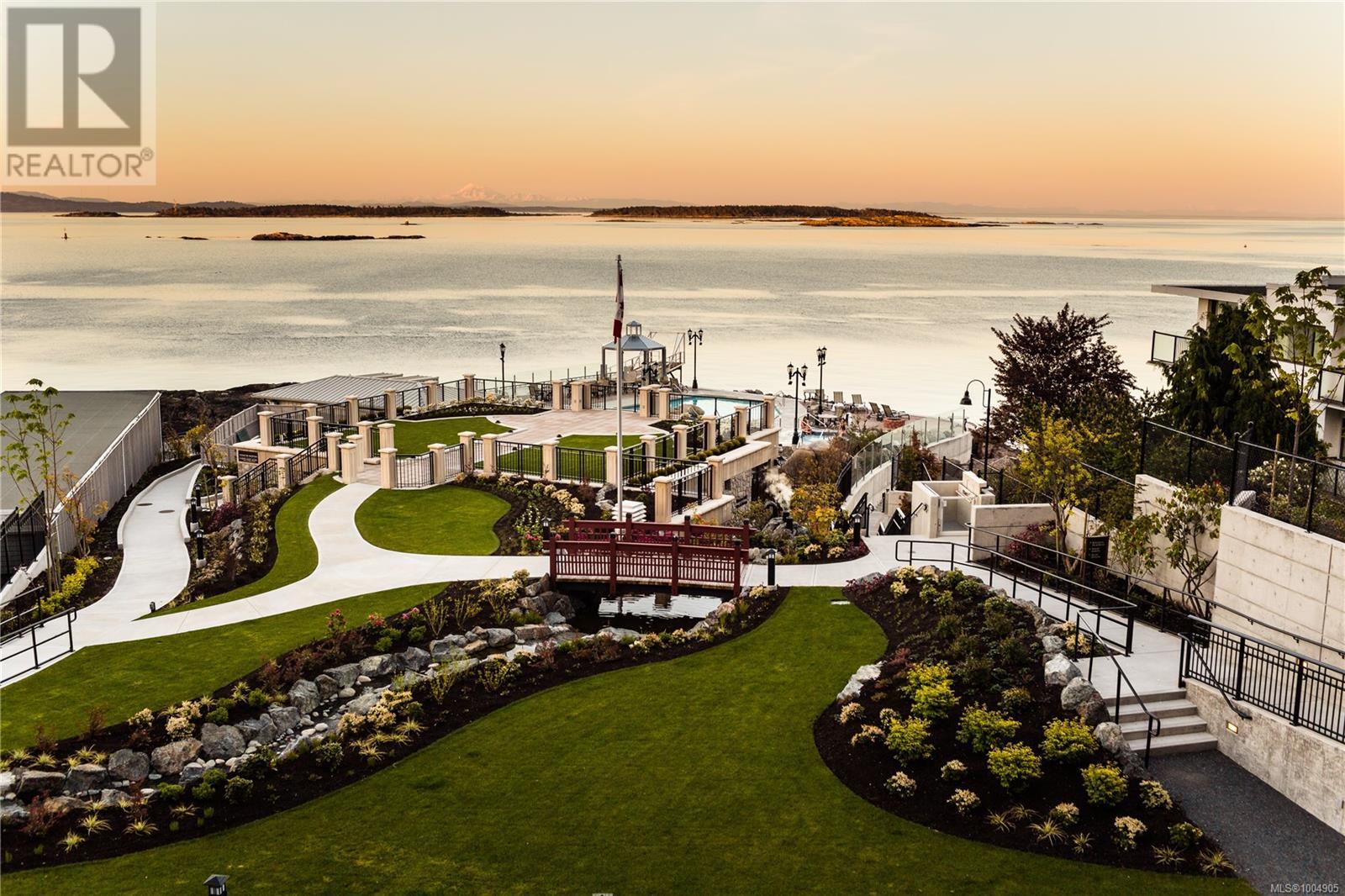 401 1175 Beach Drive, Oak Bay