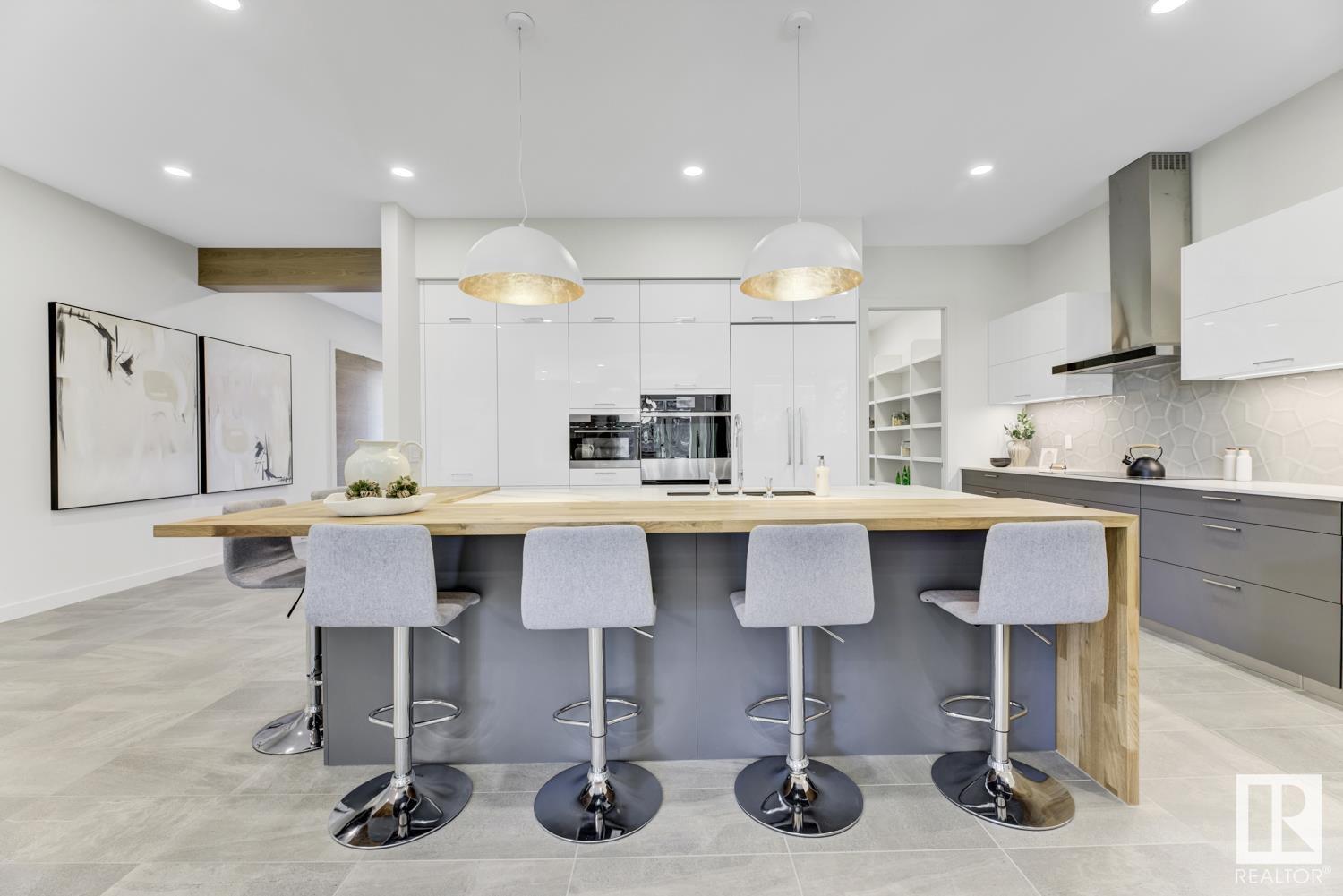 Photo 15 of 6619 123 St Nw Nw, Edmonton AB