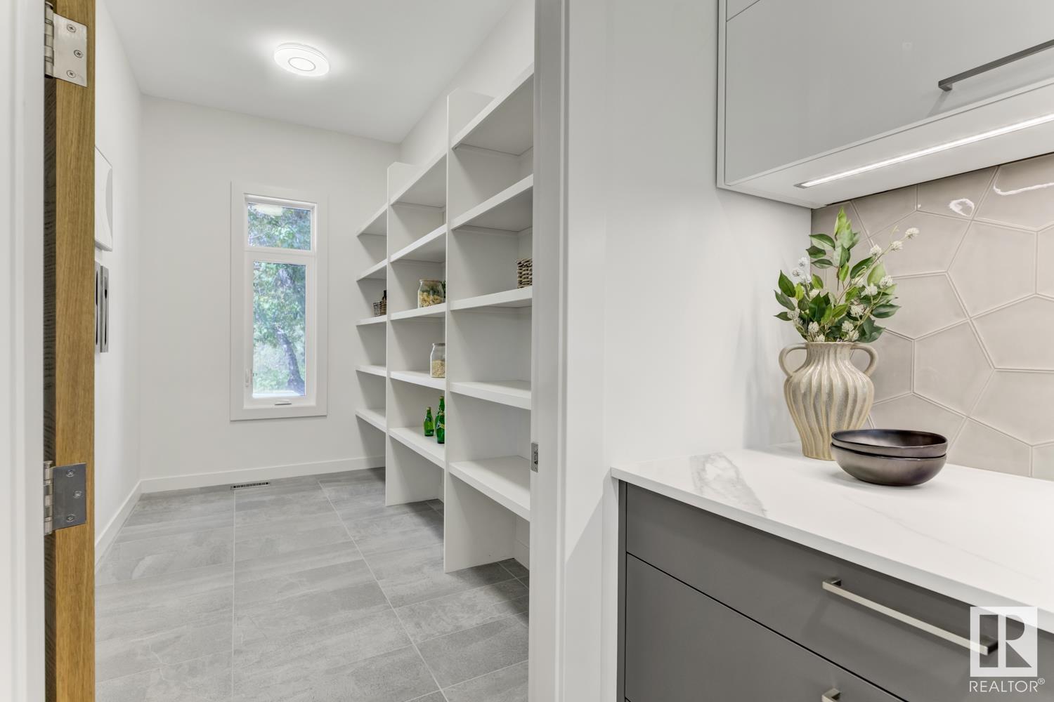 Photo 19 of 6619 123 St Nw Nw, Edmonton AB