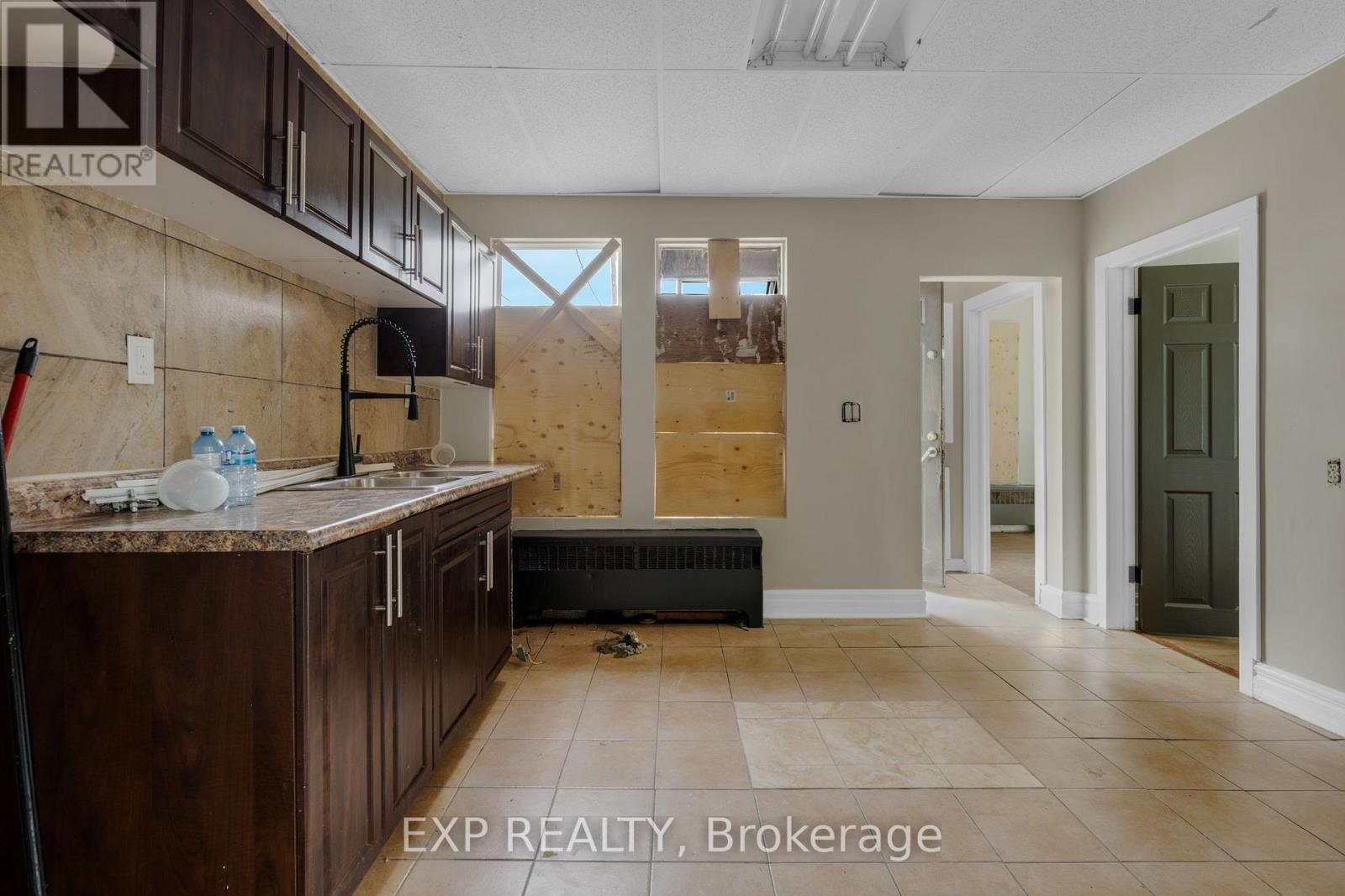 Photo 13 of 480 King Street, Welland ON