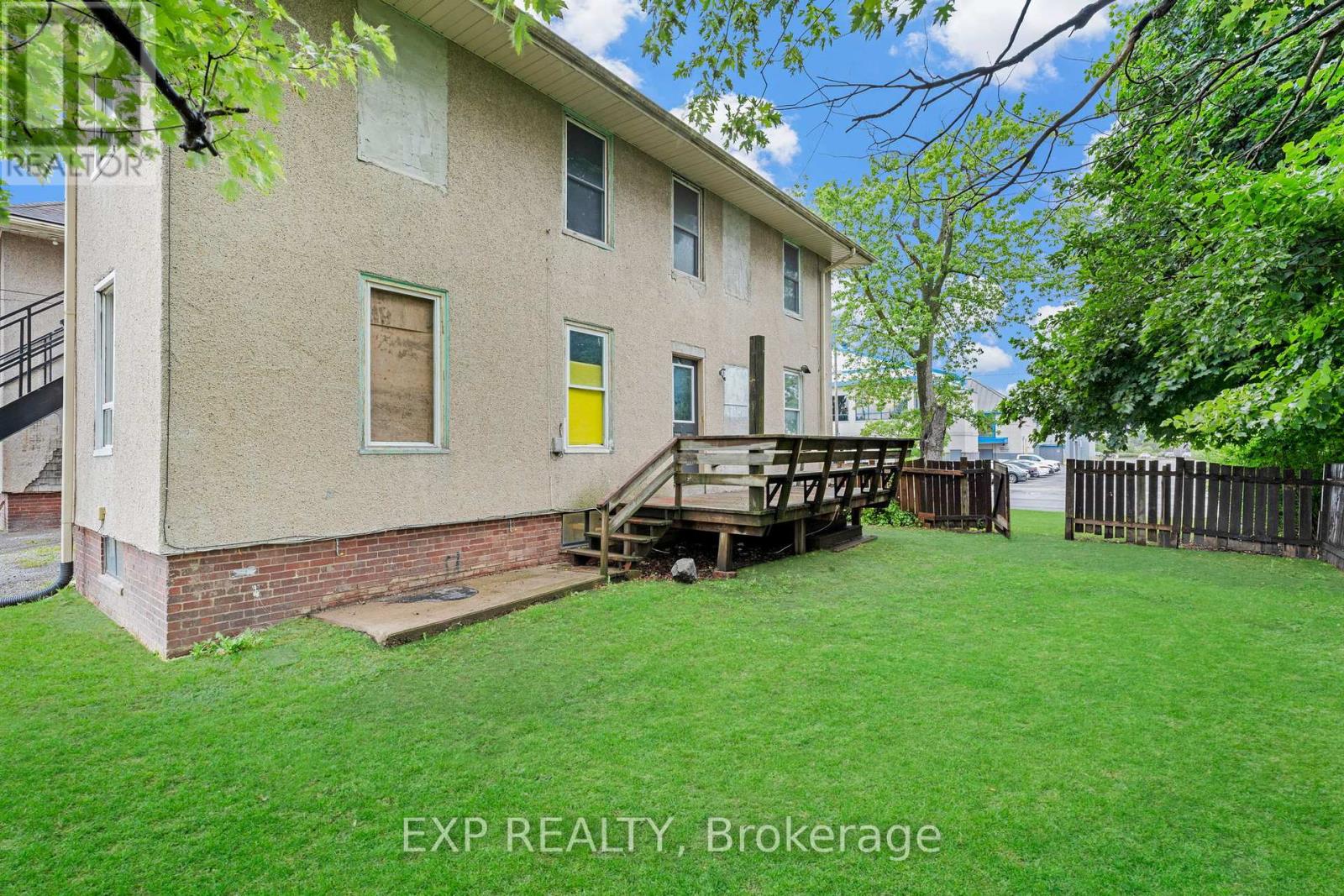 Photo 6 of 480 King Street, Welland ON