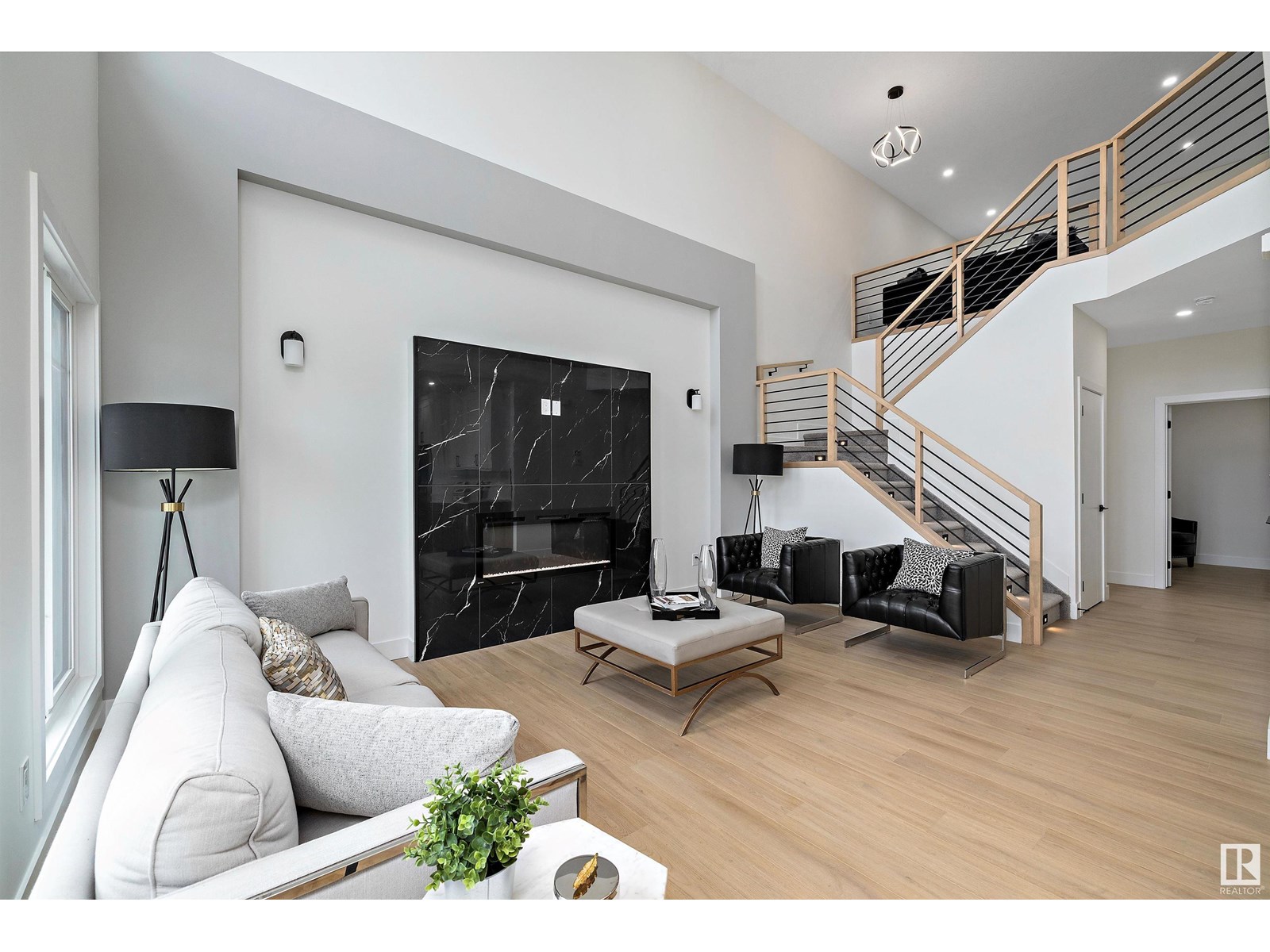 Photo 6 of 6009 Naden Landing Nw, Edmonton AB